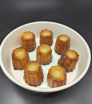 huisbereide cannel&eacute;s met rhum - 8st.